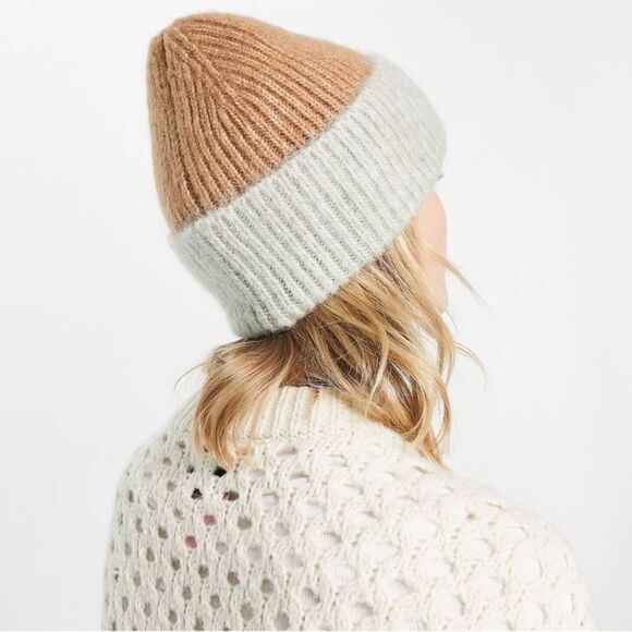 & Other Stories Ribbed Knit Color BlockโBeanie Hat in Brown & Light Green - Picture 2 of 10